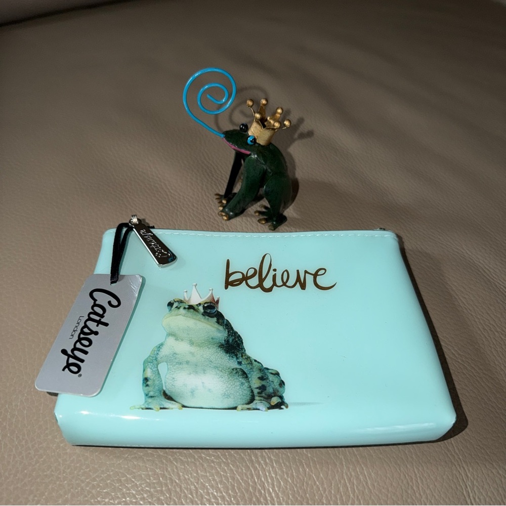 New CATSEYE SMALL COSMETIC MAKEUP POUCH BELIEVE & METAL STATUE CROWN PRINCE FROG